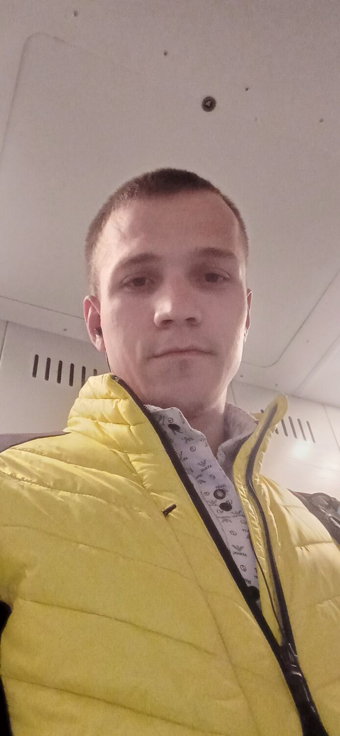  ,   Vander, 32 ,  