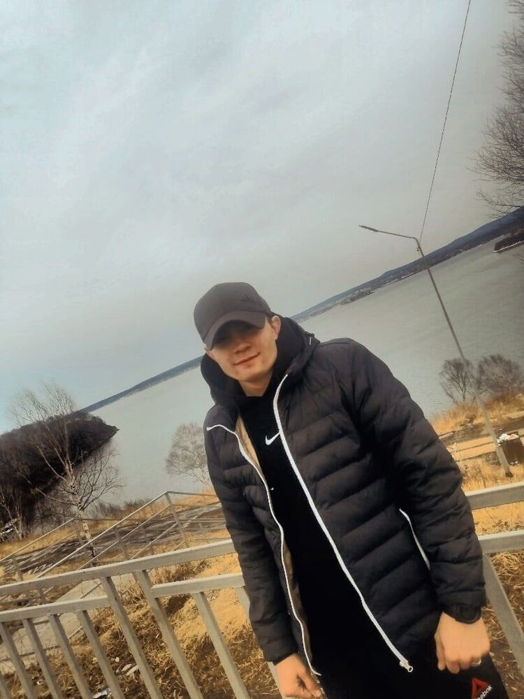  36815989  Oleg, 26 ,     