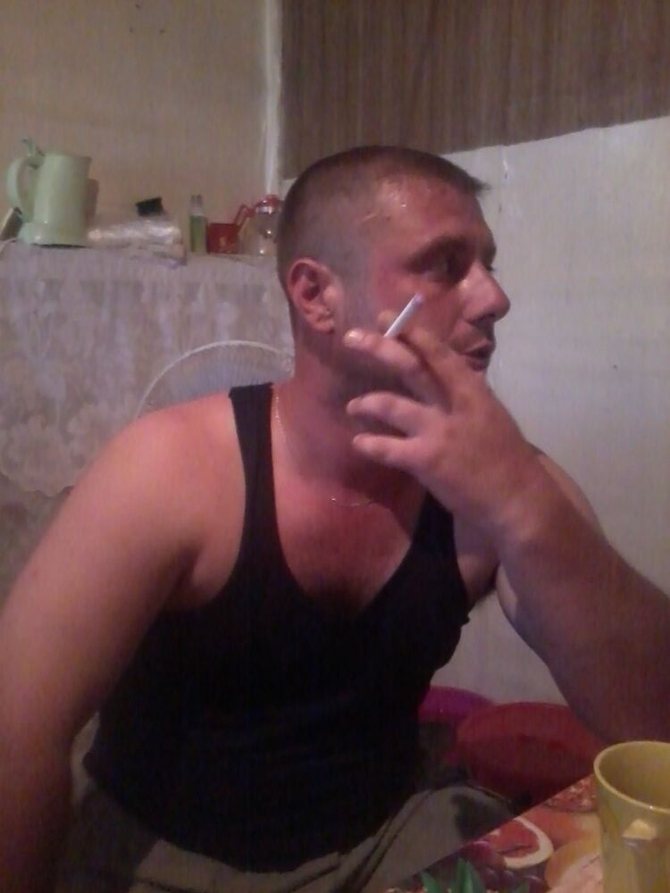  6802939  Alex, 41 ,    