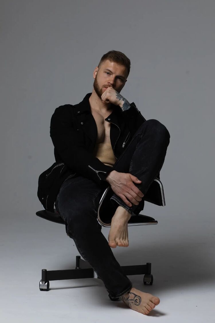 ���� 46879869 ������� ������, 37 ���, ���� ���������� � ������