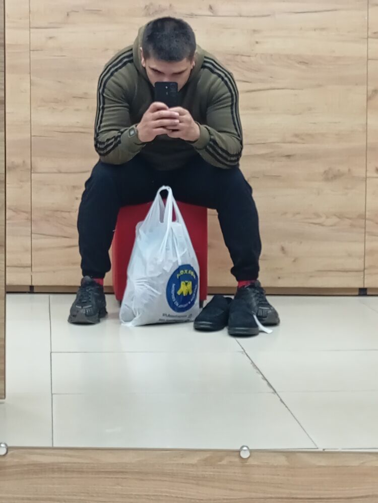  47091059  , 32 ,    