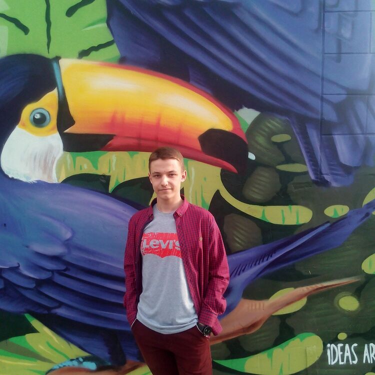  10654279  Maks, 26 ,    