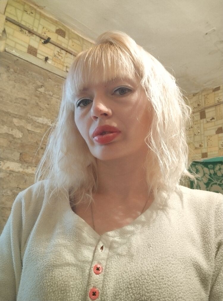  42954129  Svitlana, 36 ,    