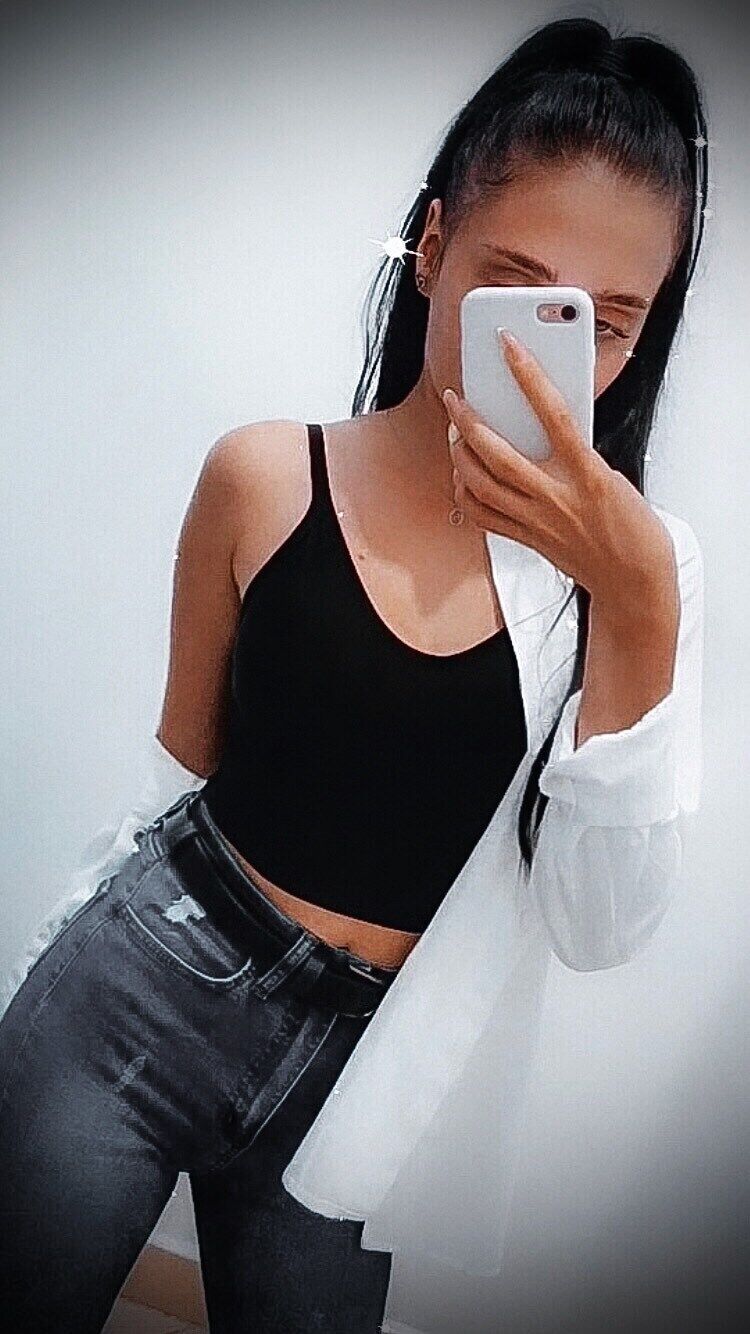  ,   Diana, 25 ,   ,   