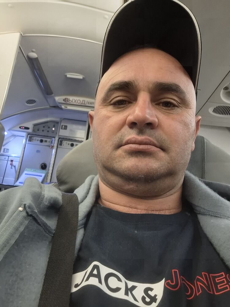  ,   Ruslan, 43 ,   ,   