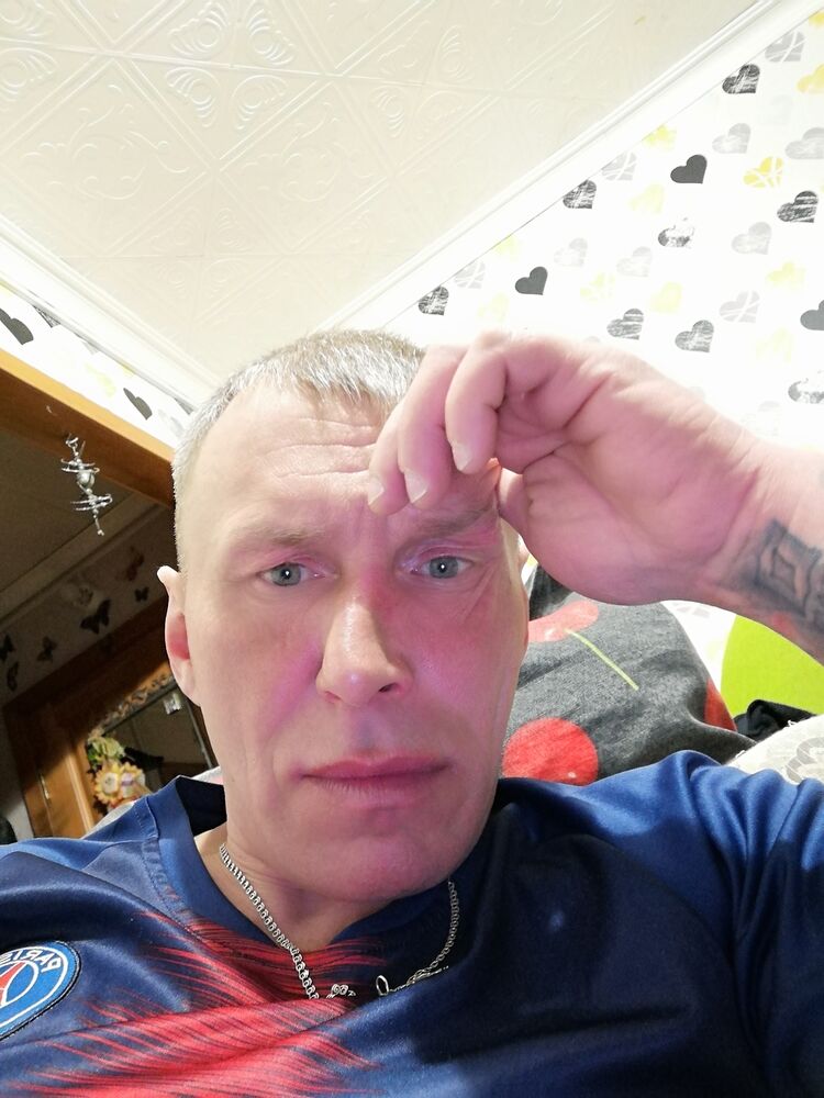  23518339  , 49 ,    