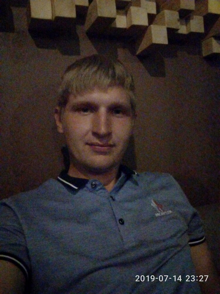  19706869  Kirill, 28 ,    