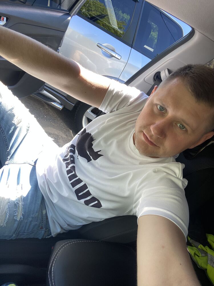  -,   Denis, 35 ,   ,   