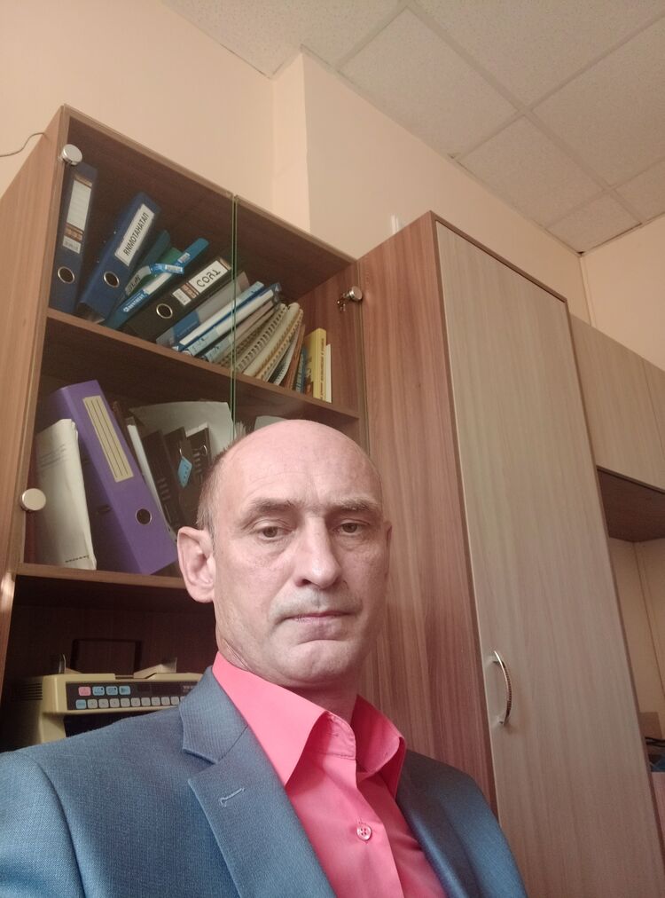 52823479  , 47 ,    