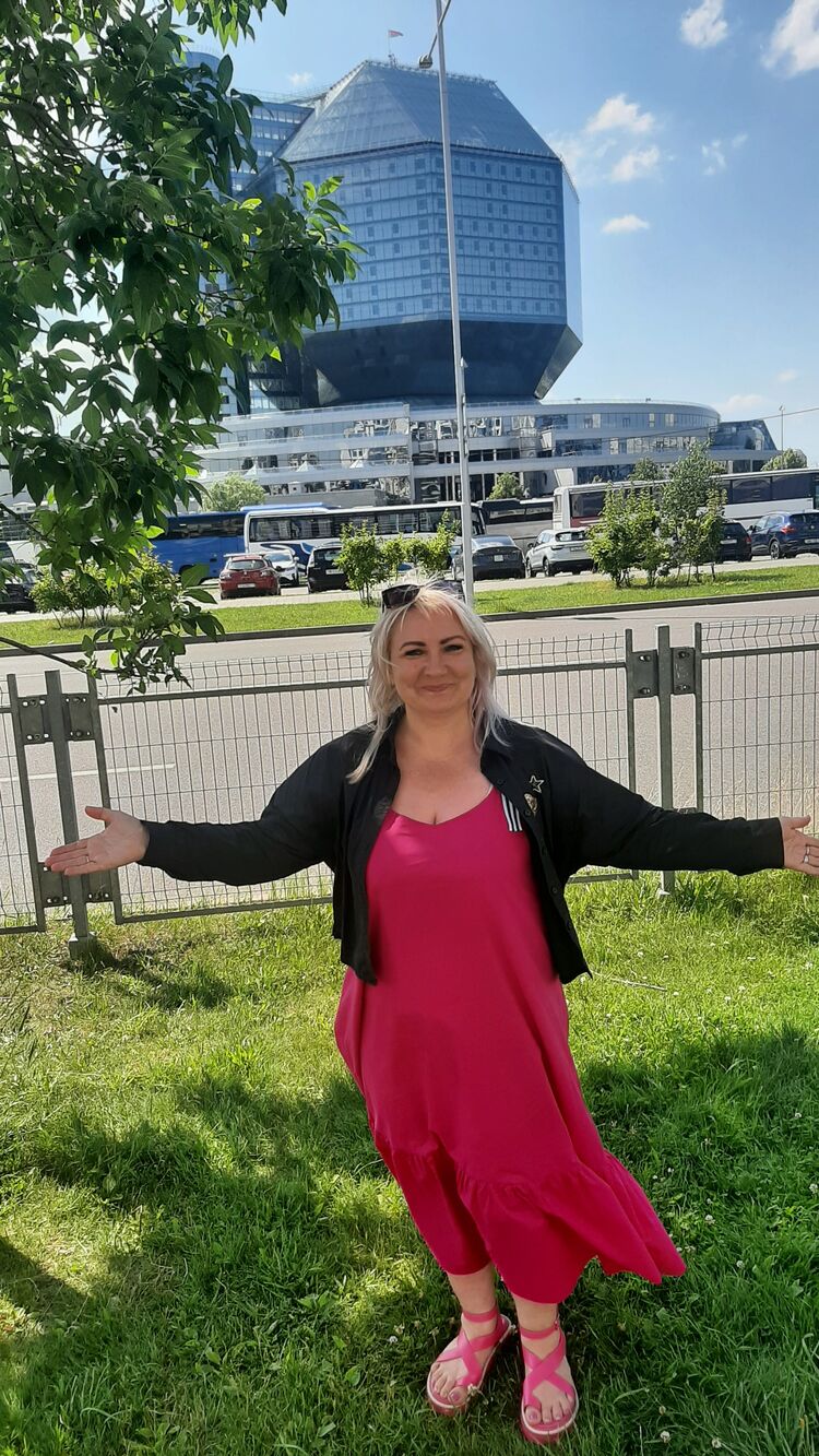  44319129  Anastasiya, 51 ,    