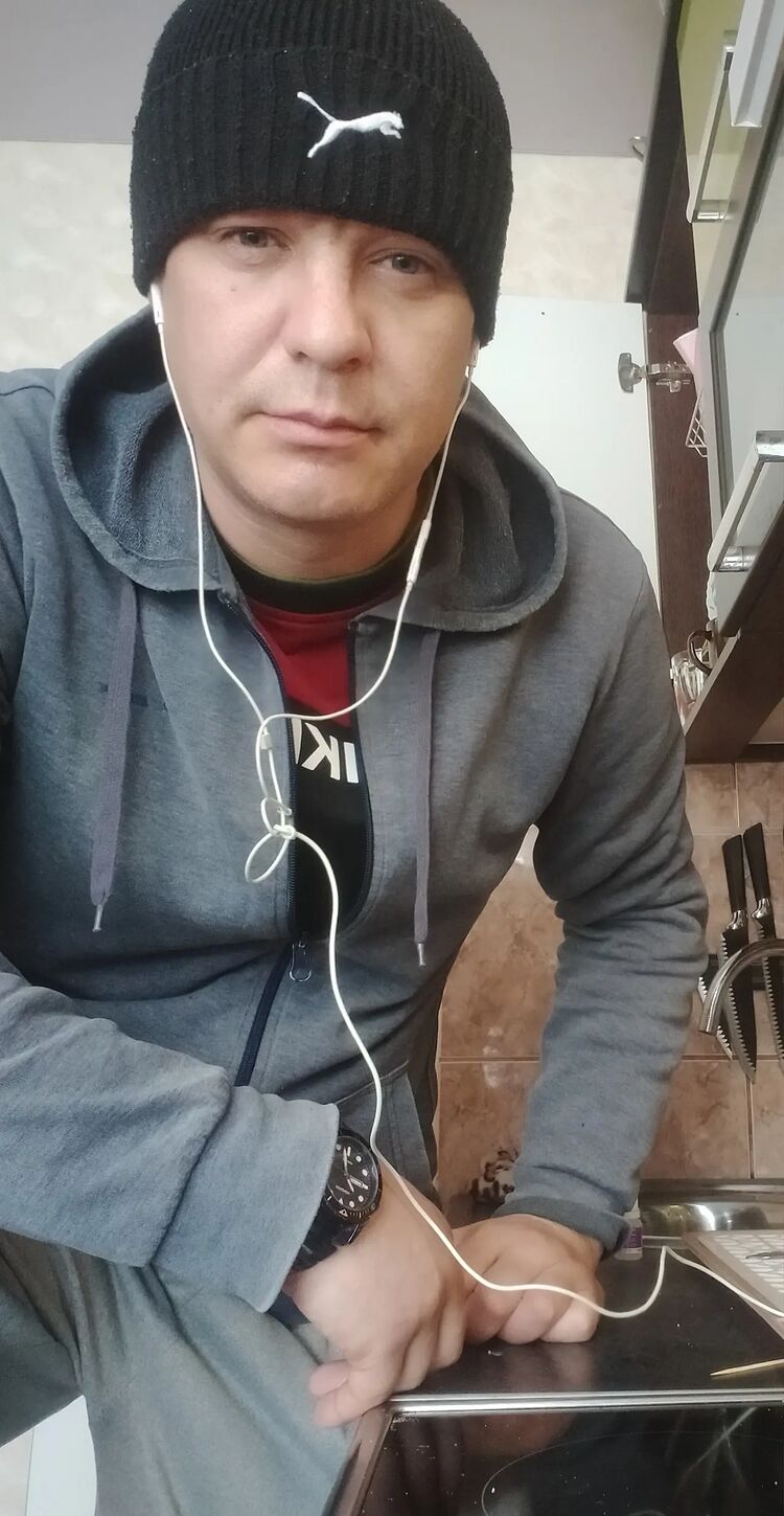  48160819  , 42 ,    