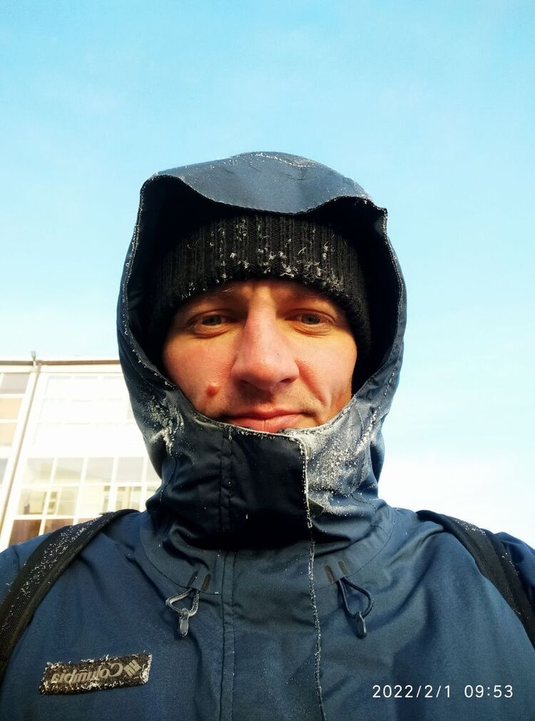  42325379  Pavel, 39 ,    
