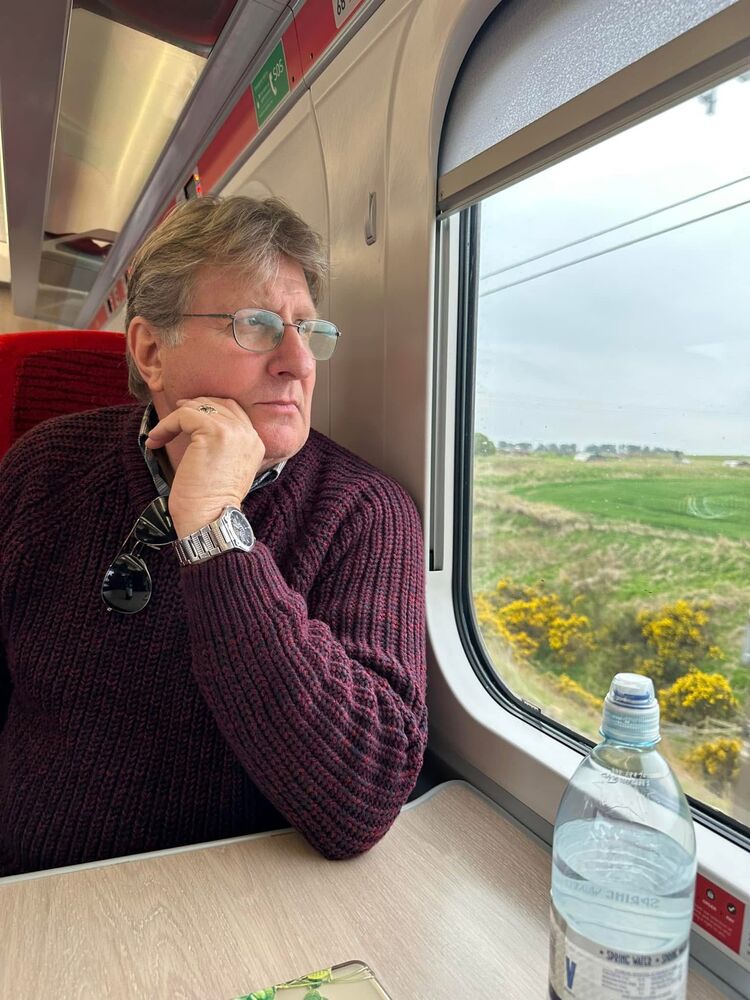  48814459  Wes stephens, 62 ,    