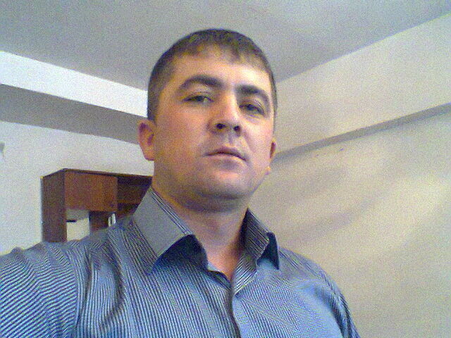  -,   Zamir, 42 ,   