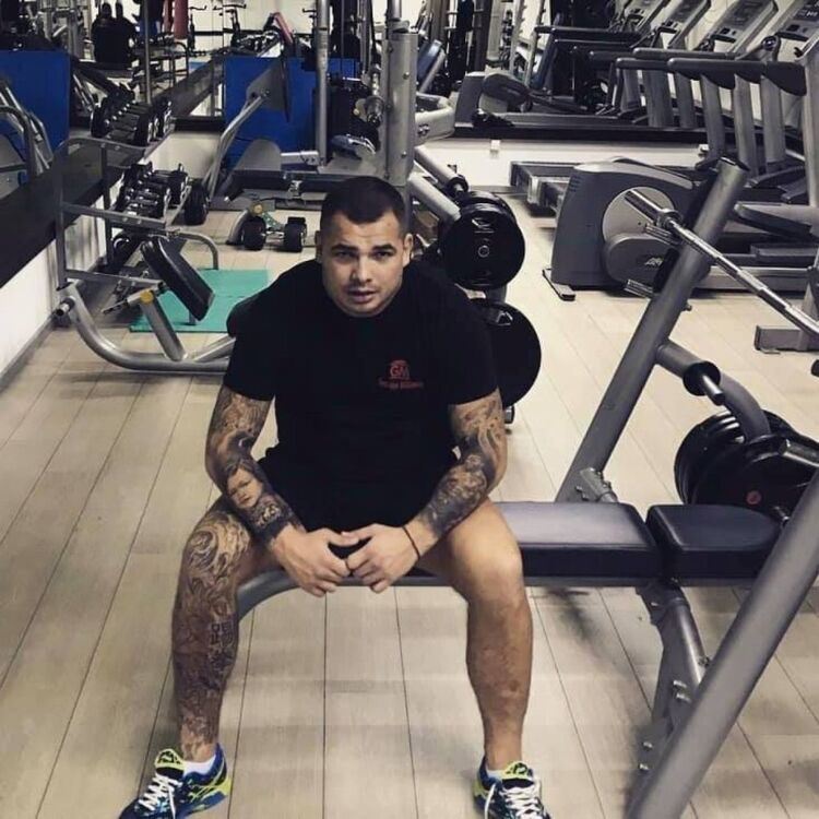  41138699  IGOR, 24 ,    Podgorica