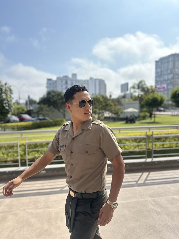  ,   Alex, 23 ,   ,   