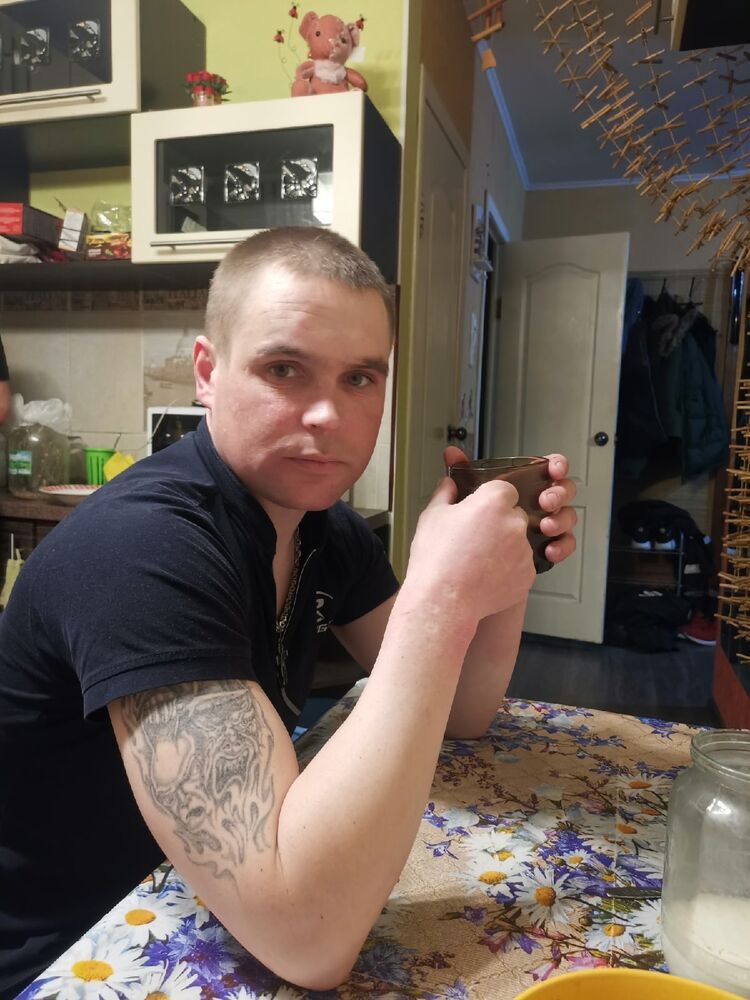  ,   Alexander, 37 ,     , c , 