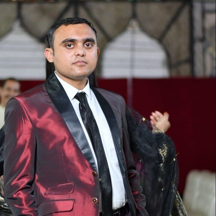  Data,   Zahid, 30 ,     , c 