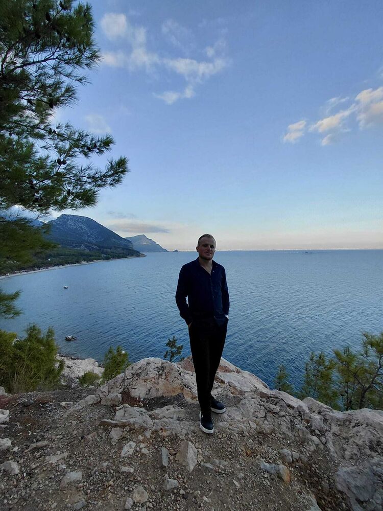  54228969  Tolga, 26 ,    