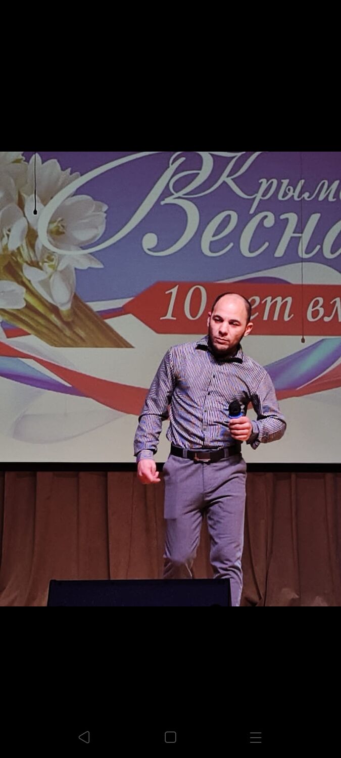  42013239  Denis, 35 ,    -