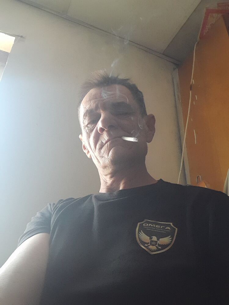  44389149  , 52 ,    