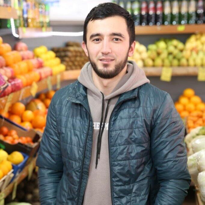  42407439  Nasim, 25 ,    