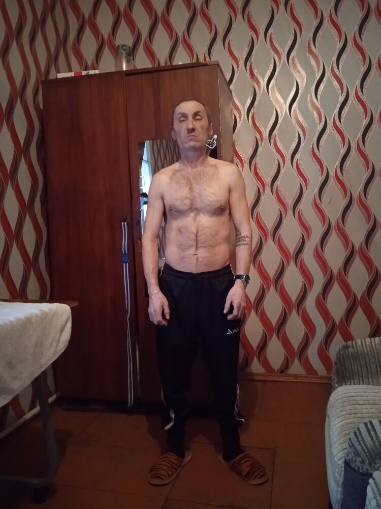  ,   Cergei, 55 ,   c , 