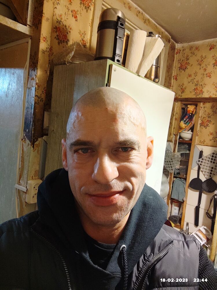  32733429  Vladimir, 50 ,    