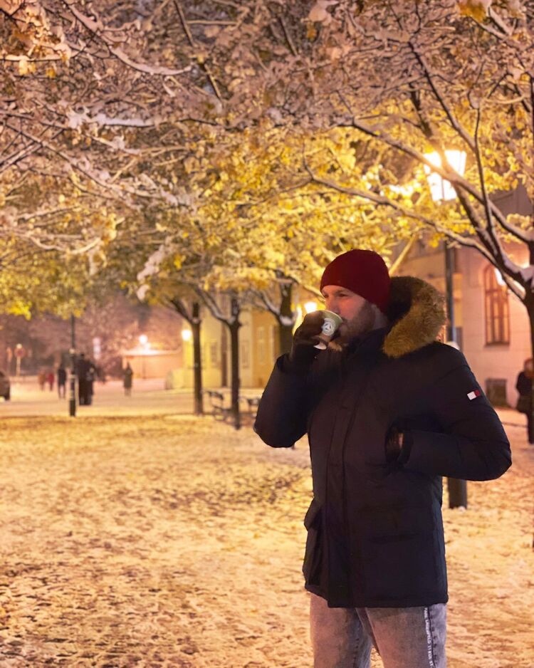  54153169  , 40 ,    --