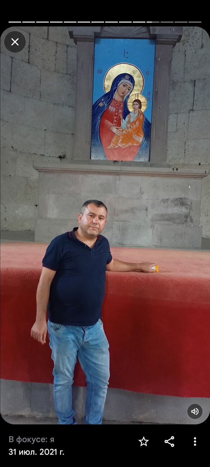  45912909  Garnik, 44 ,    