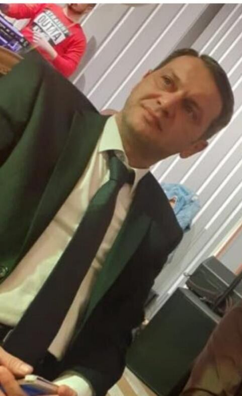  22653689  Ceyhun, 50 ,    