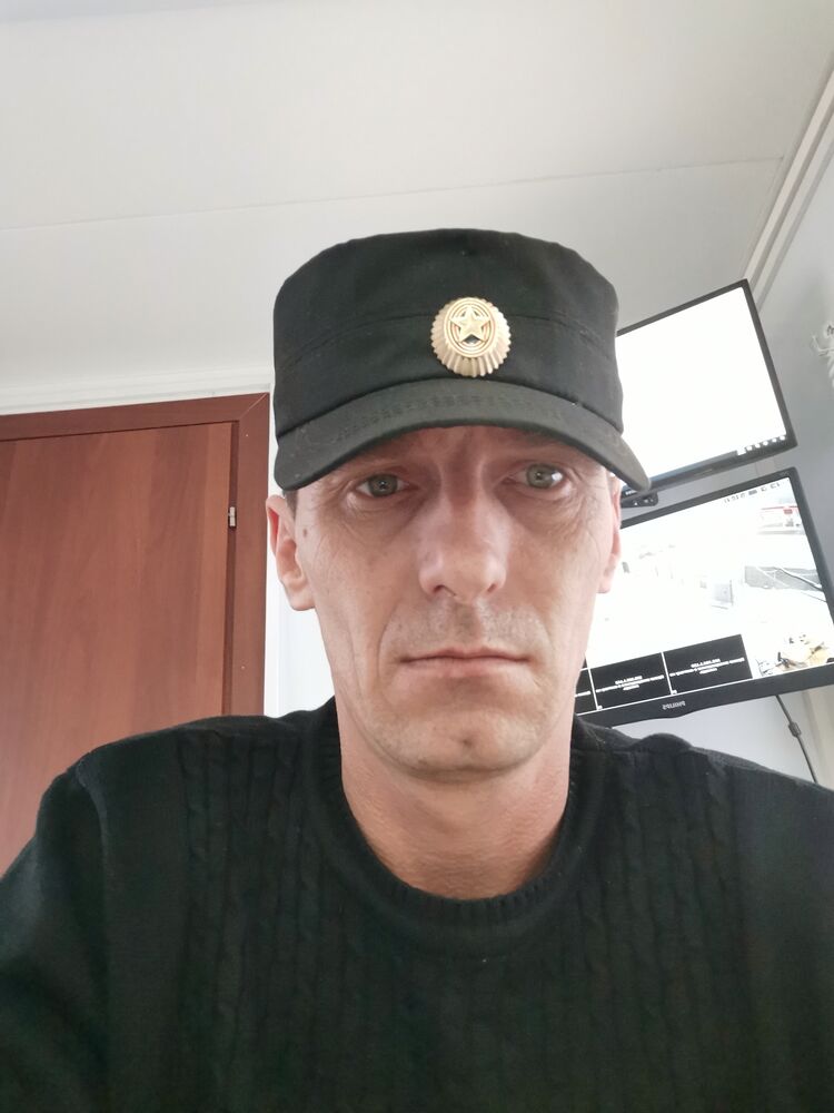  24608909  , 40 ,    