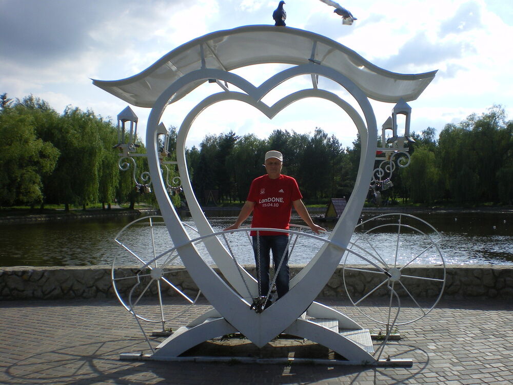  11484899  Anatoliy, 62 ,    