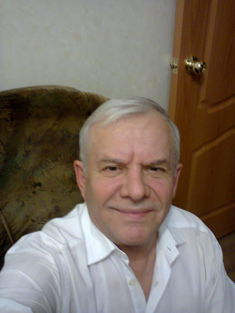  13942169  Aleksandr, 74 ,    