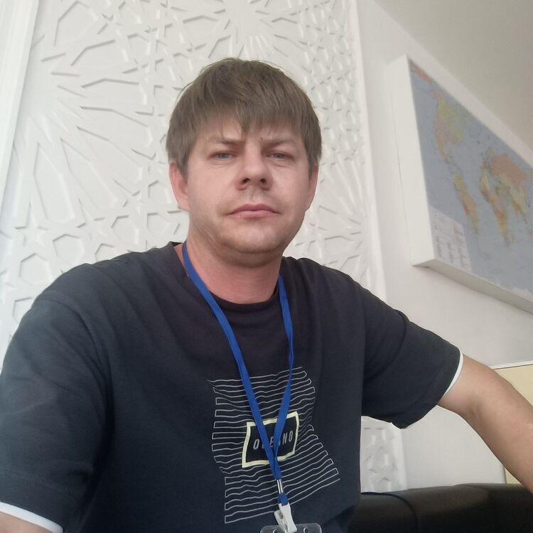  46906329  , 37 ,    