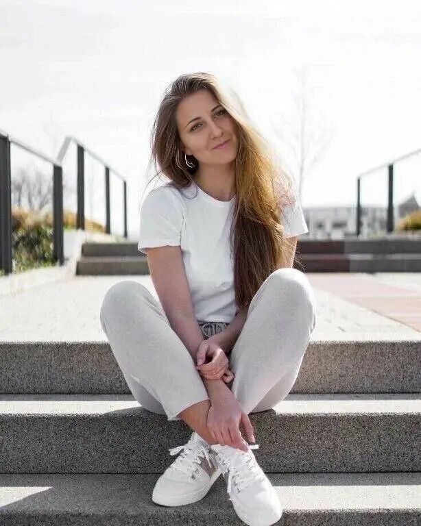  38083969  , 32 ,    