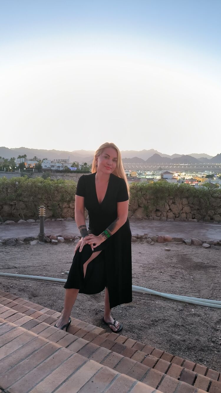  48164559  Vernic, 47 ,    