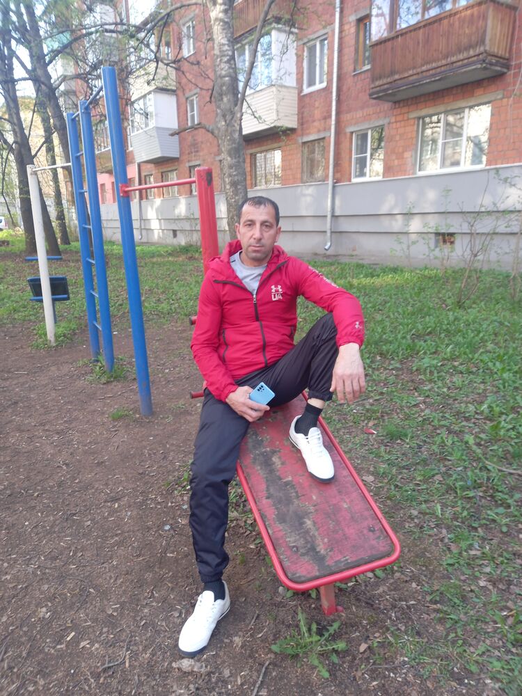  36953039  Abdulla, 43 ,    