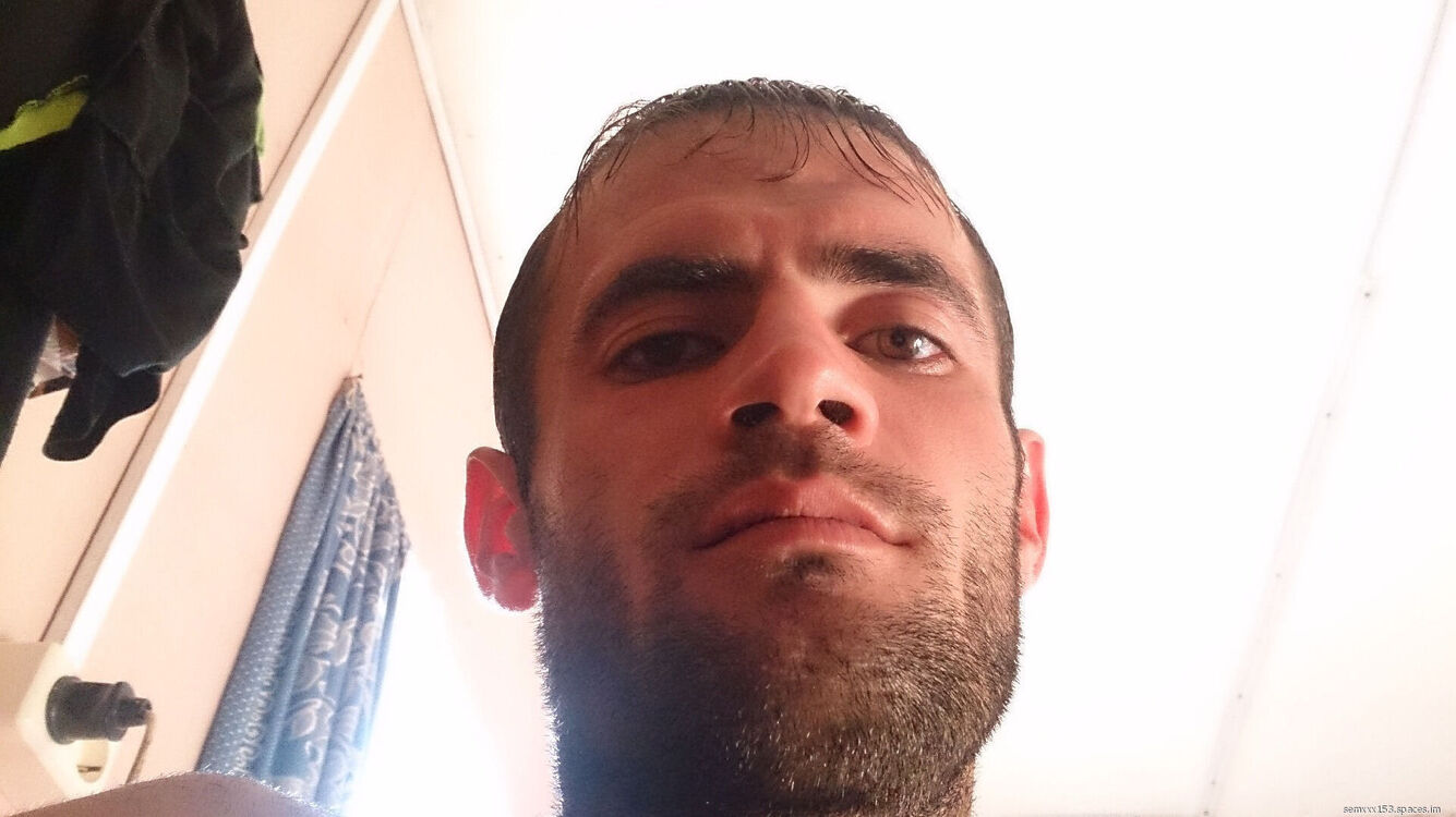  29538479  Salman, 40 ,    