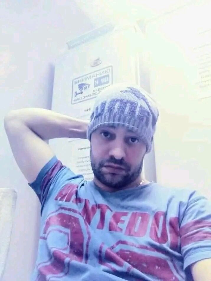  28388269  Wael, 44 ,    
