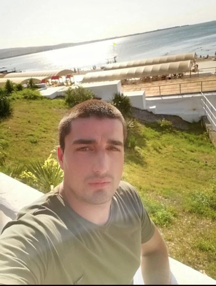  --,   , 33 ,   c 