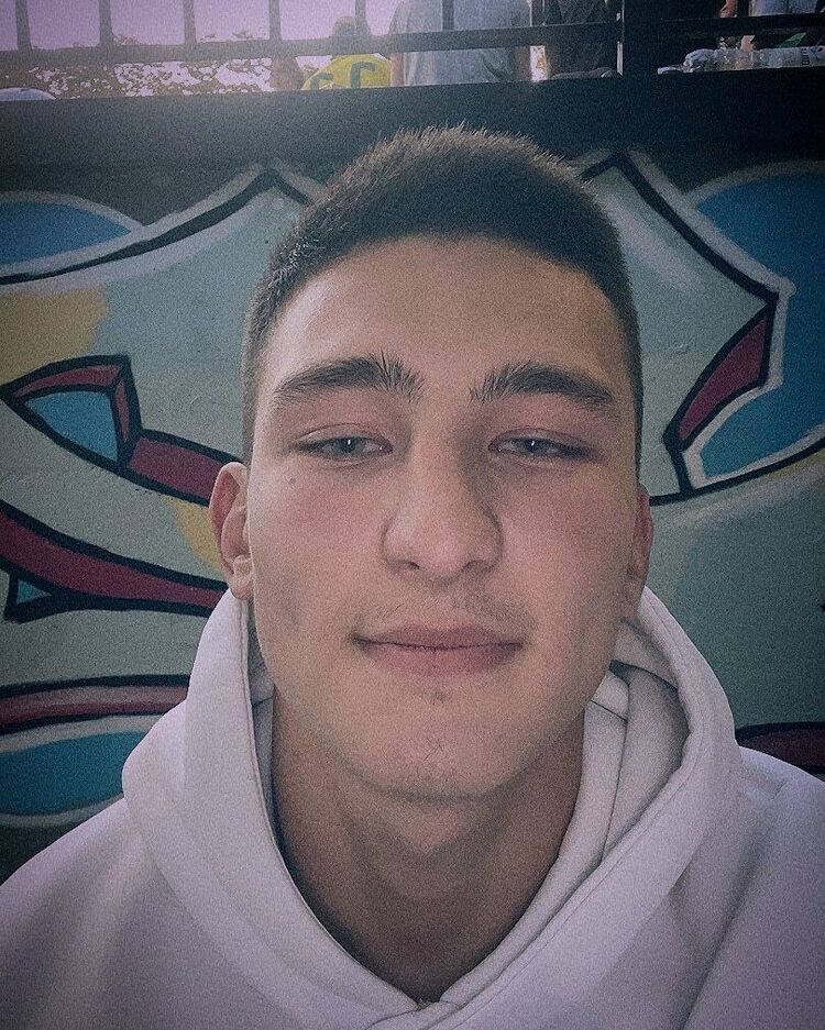  39027509  , 20 ,    