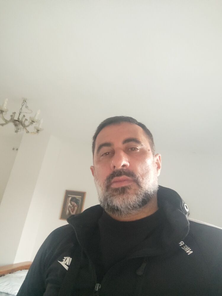  46658219  NAMIQ ALIYEV, 46 ,    Koblenz