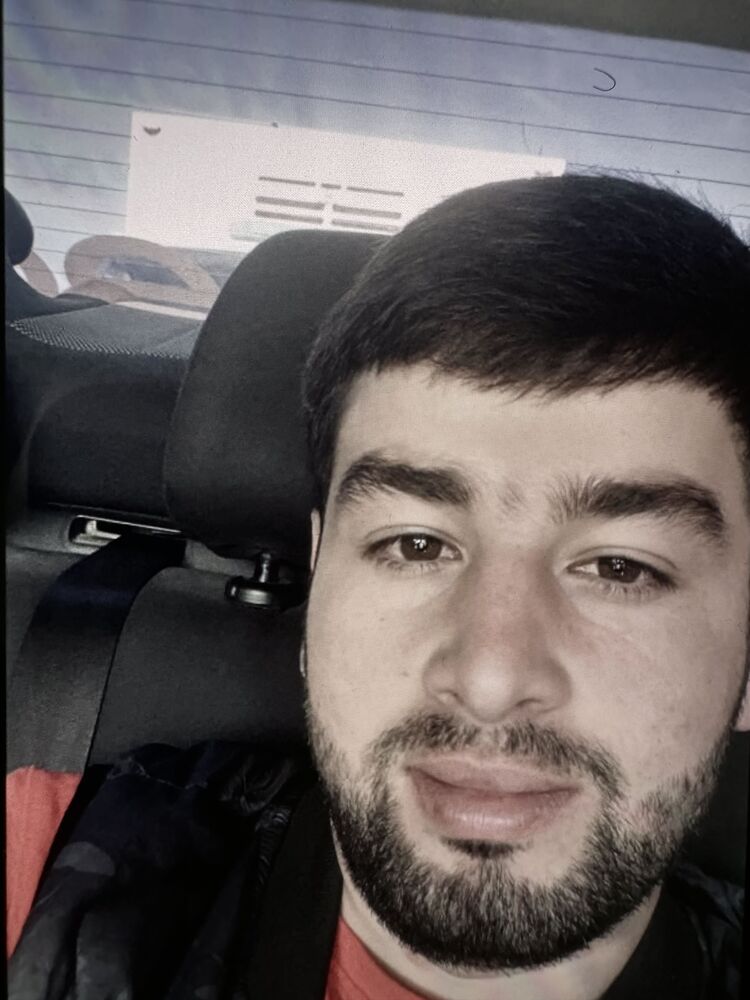  -,   Ali, 27 ,     , c 