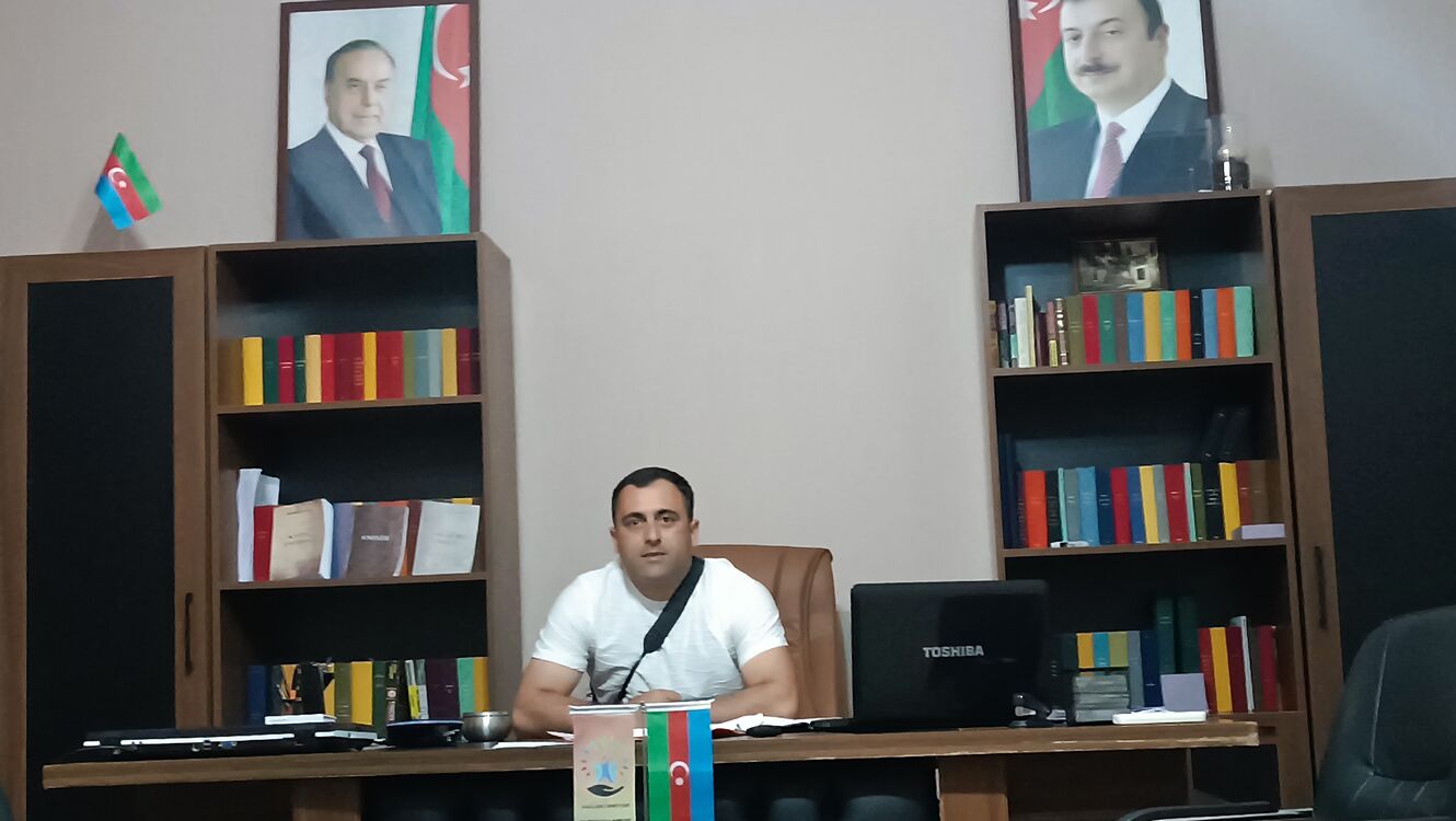  39898919  Resad, 40 ,    