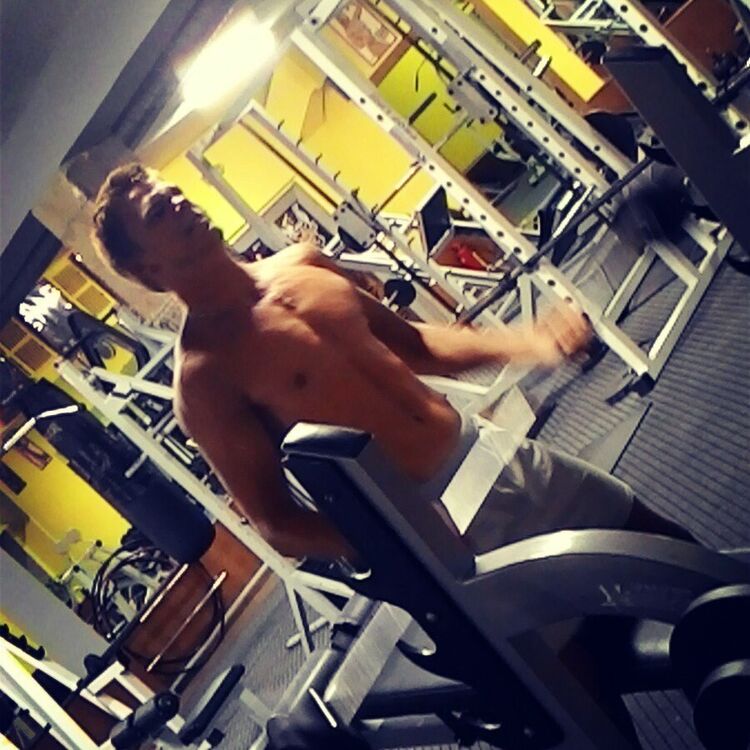  9917339  , 27 ,    