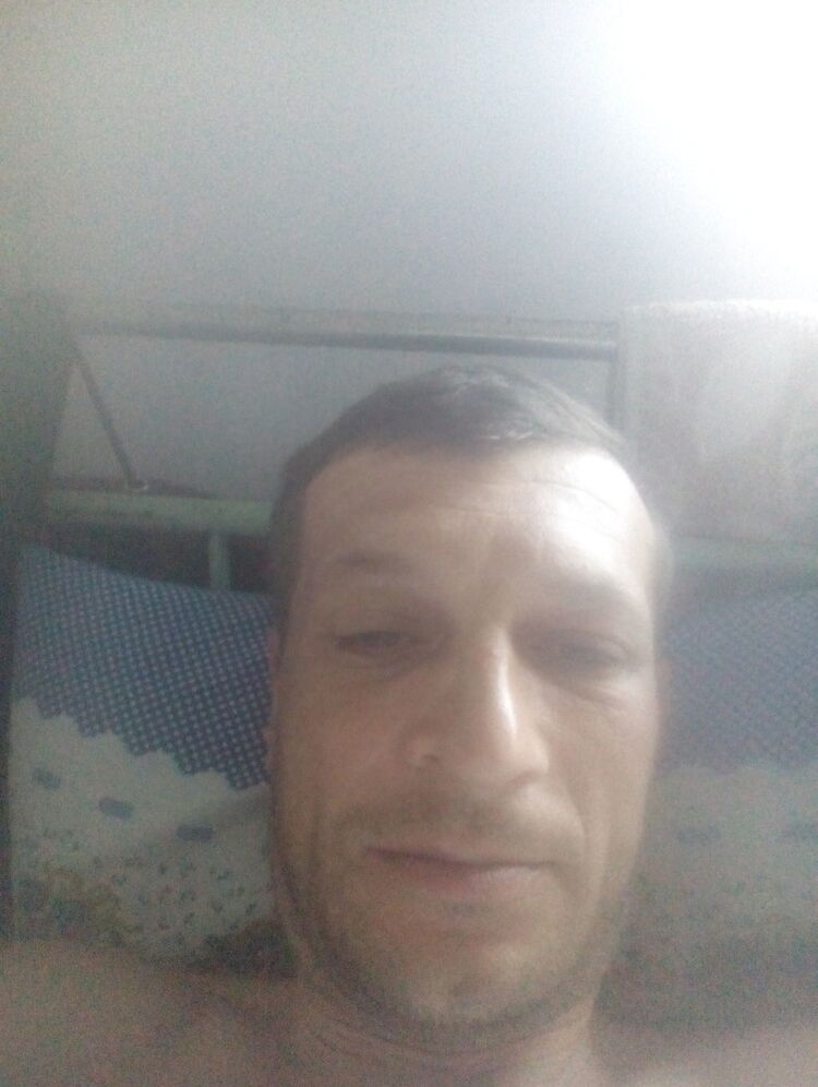  ,   Alex, 43 ,   ,   , c 