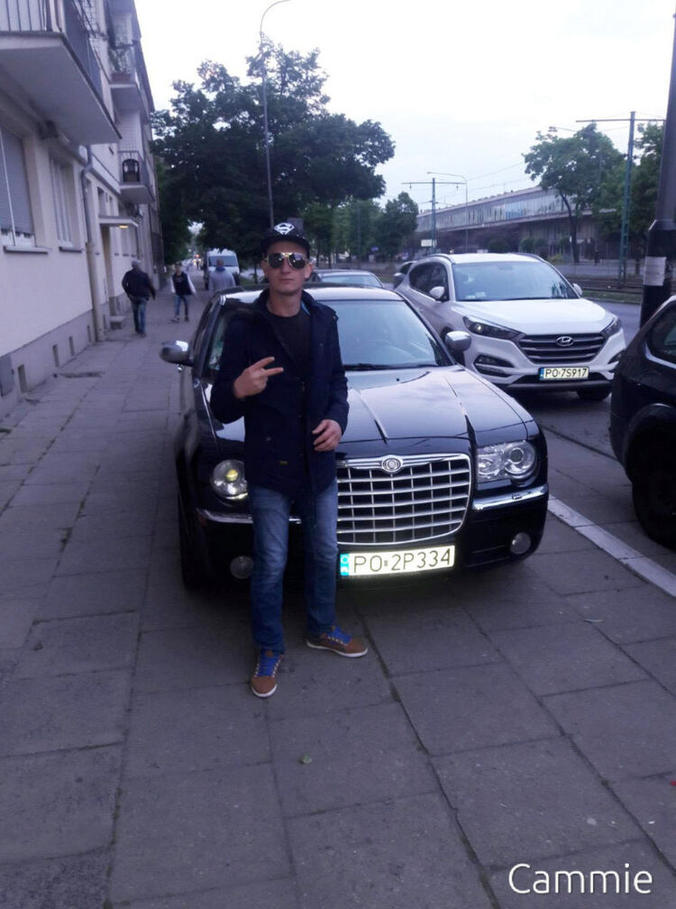  11249769  Sergiu, 28 ,    