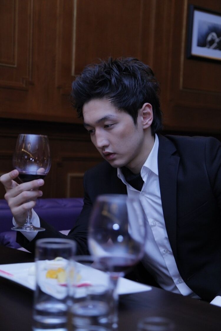  4071439  Zharas, 35 ,    