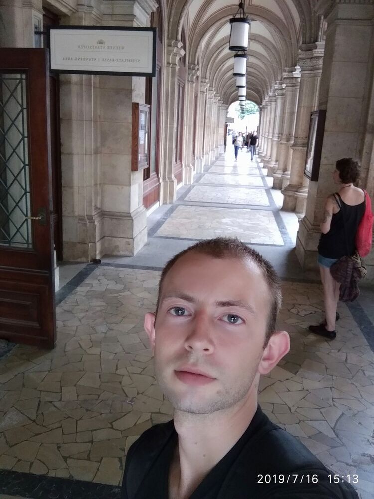  ,   Denis, 31 ,   ,   , c 